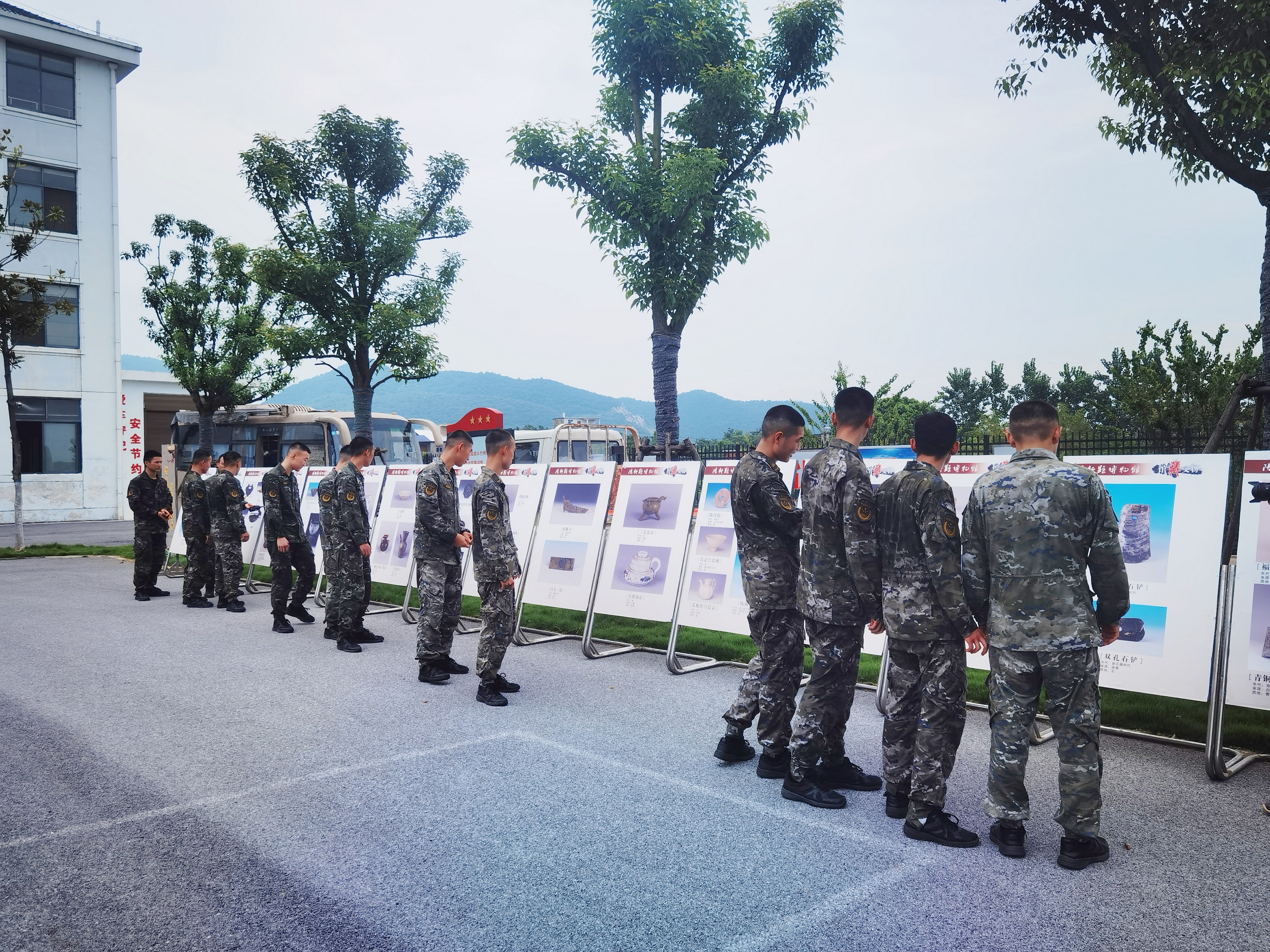 阳新县博物馆：展览进军营 共叙鱼水情