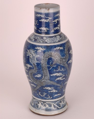 双龙戏珠壶（清代）