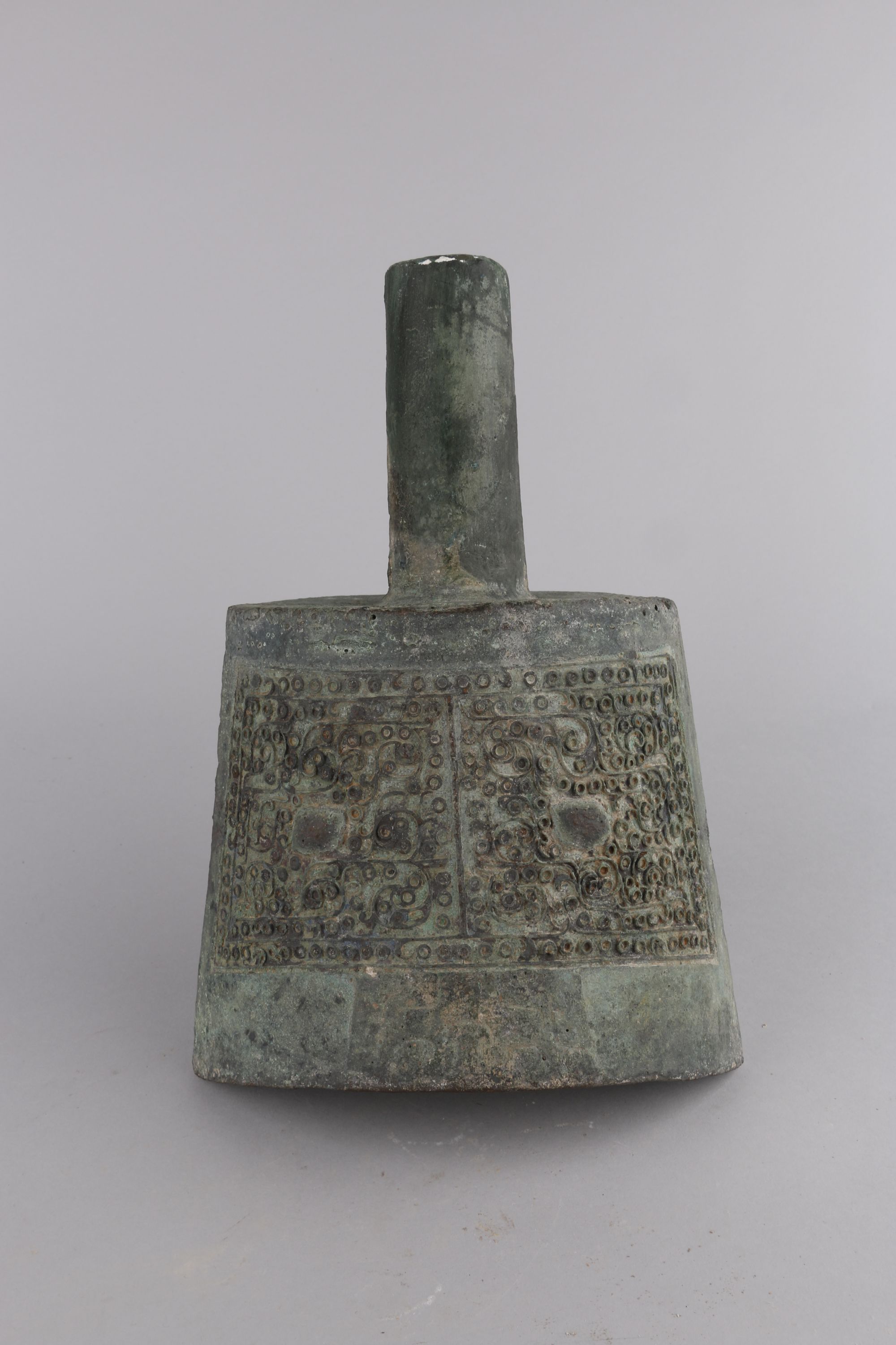 商连珠地青铜铙