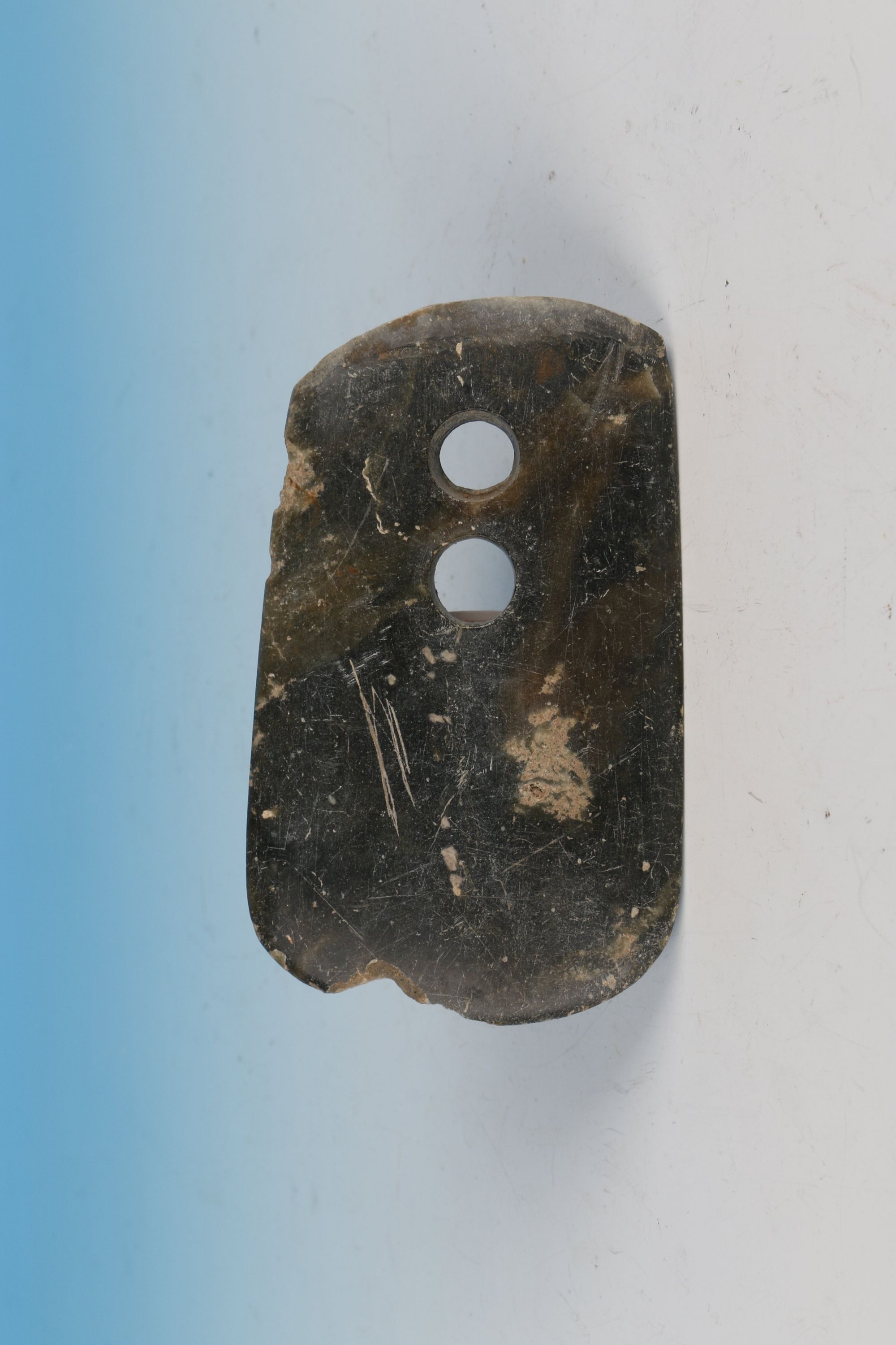 新石器时代双孔石铲