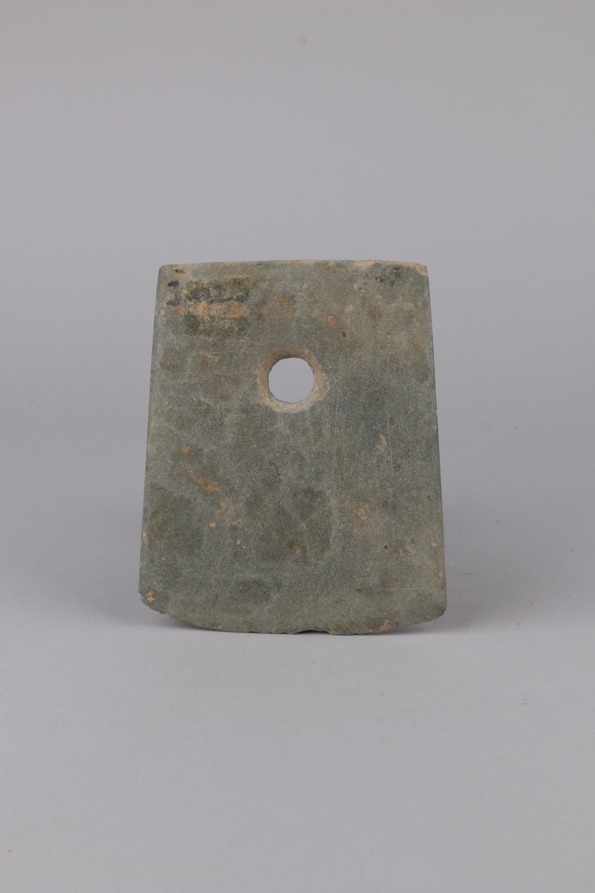 新石器时代单孔石铲