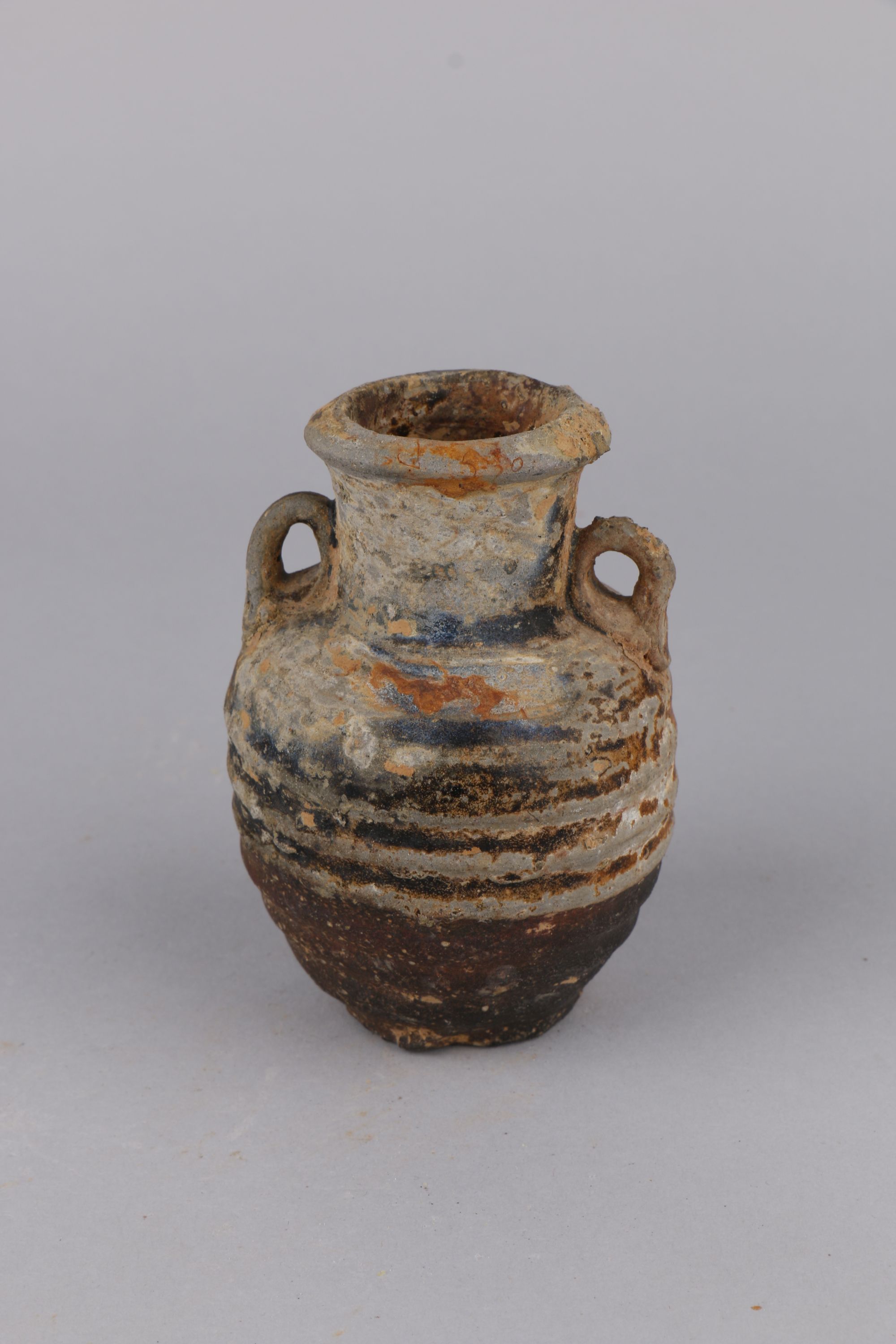 宋双系褐釉陶罐